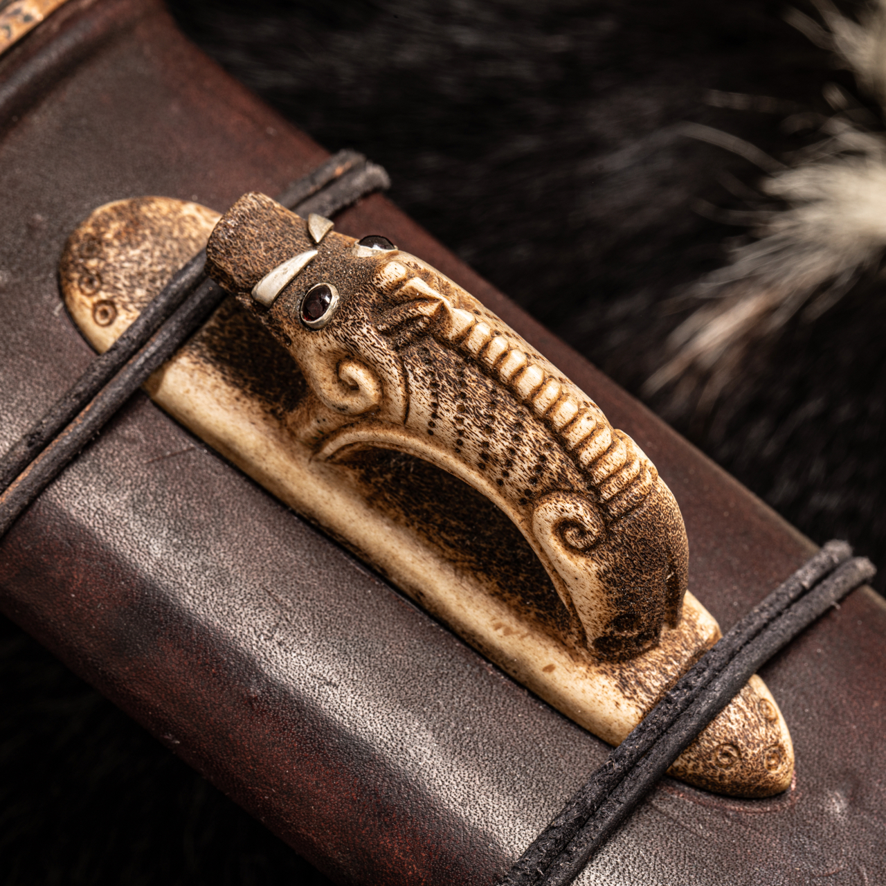 Gruntling. A 24" Dwarven Boar Riders Short Sword - Image 5