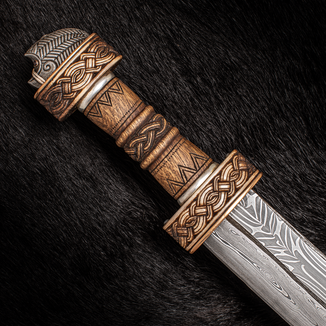 Gruntling. A 24" Dwarven Boar Riders Short Sword - Image 15