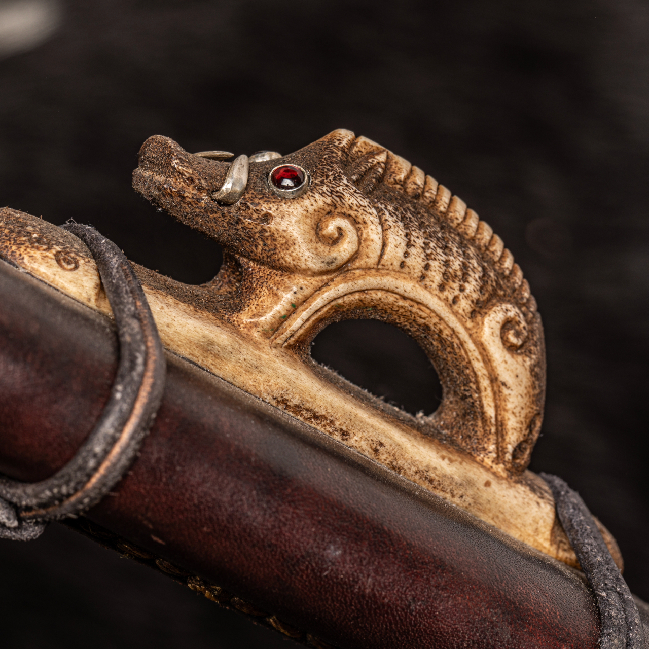 Gruntling. A 24" Dwarven Boar Riders Short Sword - Image 3
